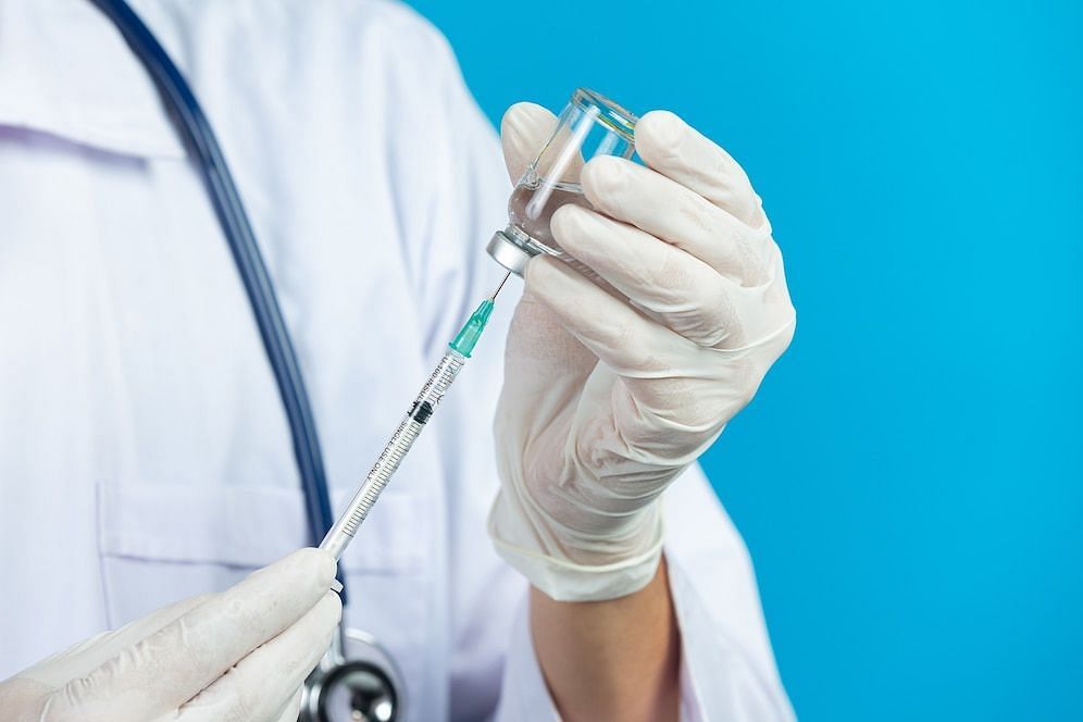 Medical uses (Image via Freepik/Jcomp)